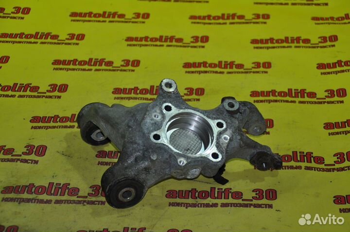 Поворотный кулак задний Honda Civic 8 4D