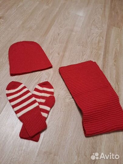 Комплект шапка, шарф и варежки
