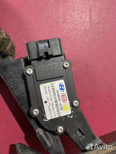 Педаль газа Kia Sportage 3 2.0