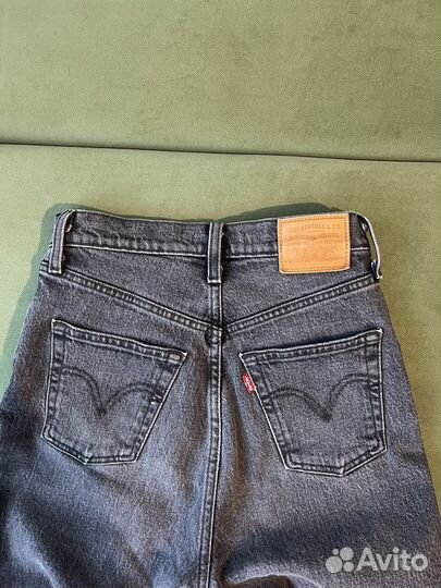 Джинсы Levis ribcage straight