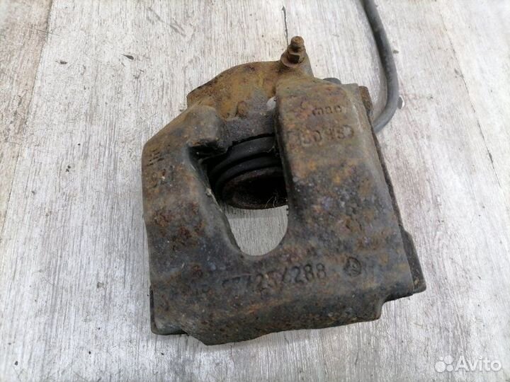 Суппорт передний левый Mercedes Benz E-Class W210