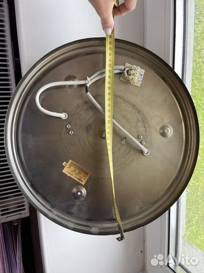 Потолочный светильник