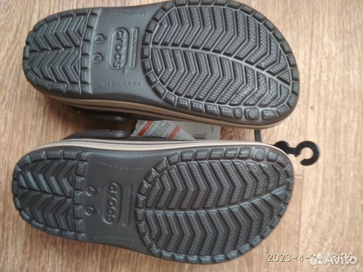 Босоножки женские crocs