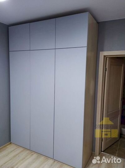 Шкаф в детскую