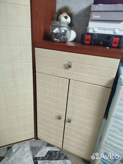 Шкаф угловой с комодом