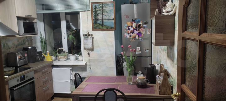 2-к. квартира, 52 м², 3/3 эт.