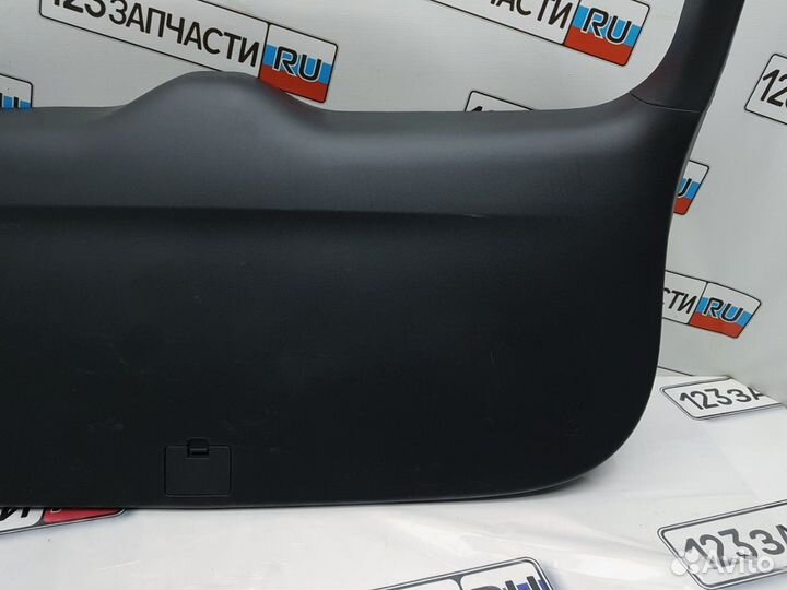 Обшивка двери багажника (комплект ) Mitsubishi