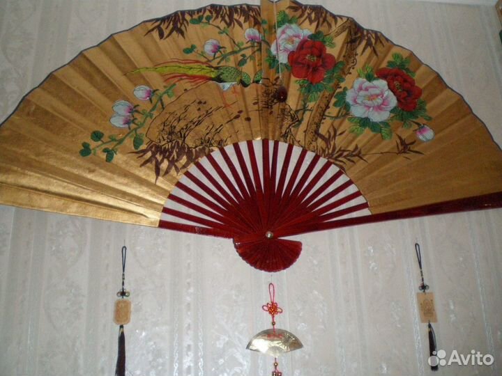 Веер настенный