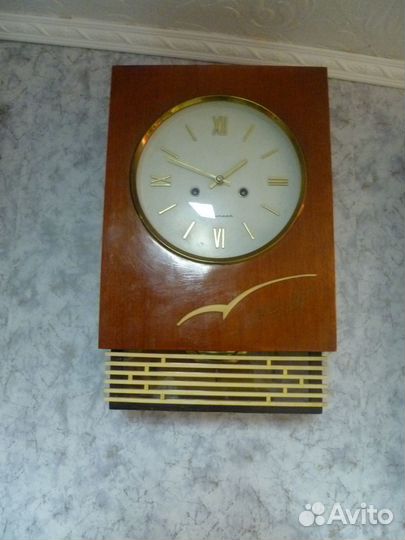 Антиквариат (настенные часы)