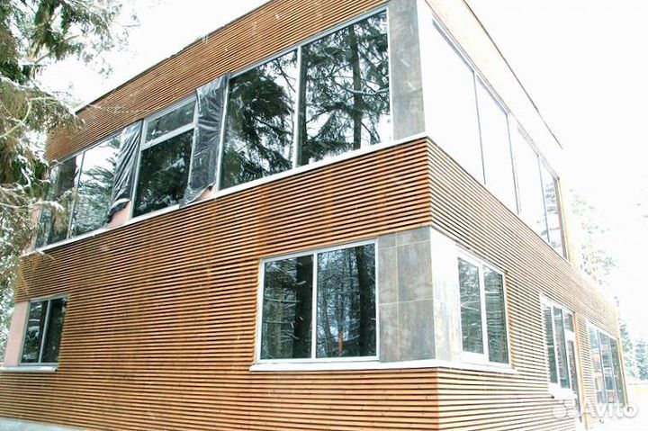 Окно в коттедж