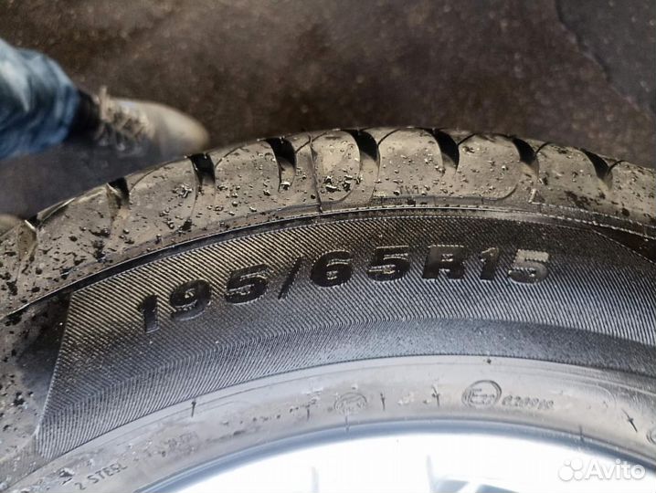 195/65 R15 Viatti Strada Asimmetrico Лето Литые R15 pсd:5x114.3 ет:41 DIA:67.1