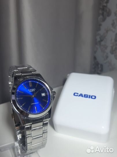 Часы Casio quartz