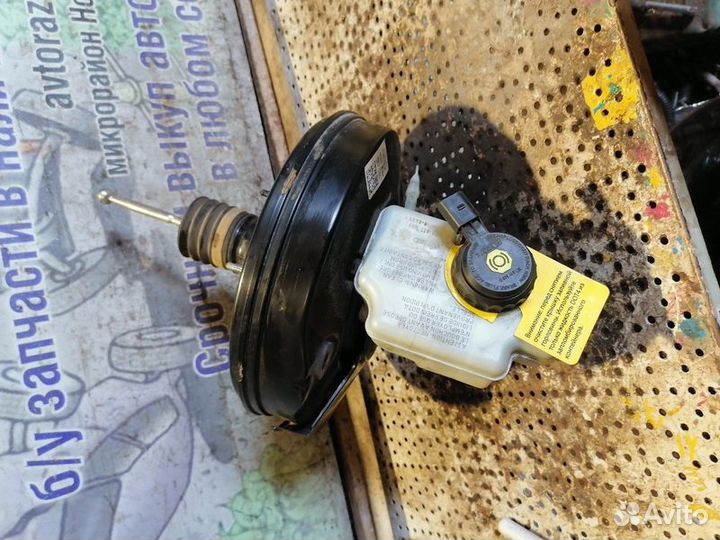 Вакуумник тормозной Skoda Yeti