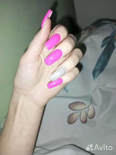 Модель на маникюр наращивание