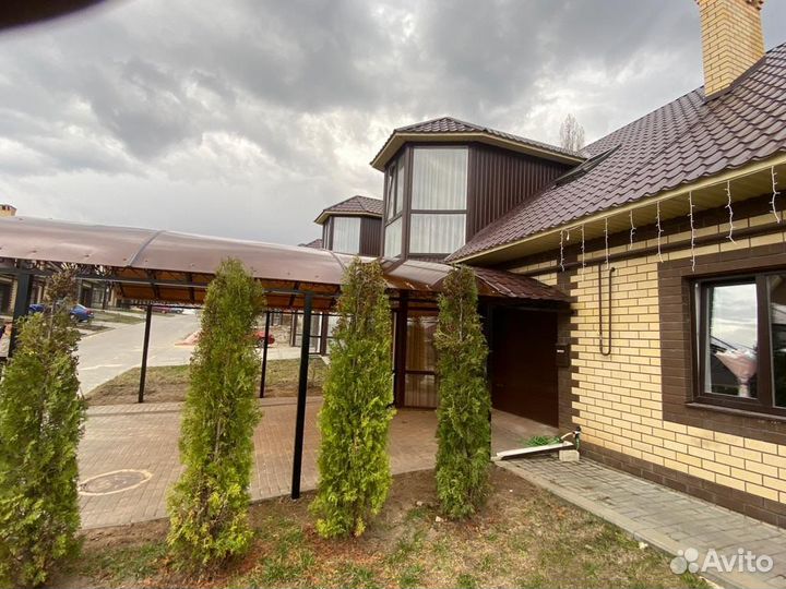 Навесы и козырьки, кованые навесы, автонавесы