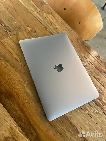 Apple MacBook Pro 13 2019