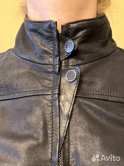 Мотокуртка кожаная женская dainese