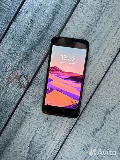 iPhone 7, 32 ГБ