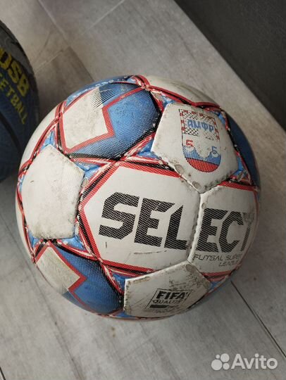 Футбольный мяч