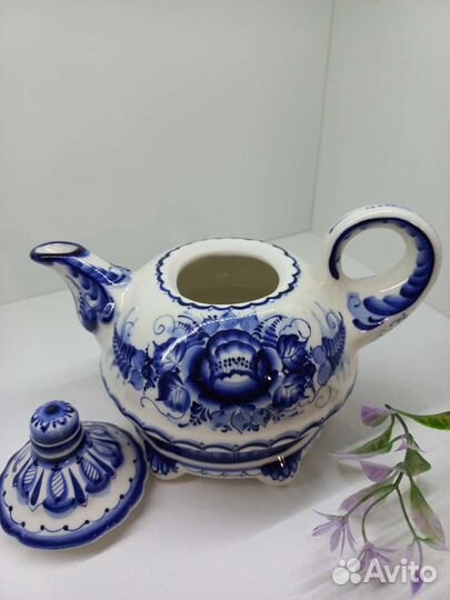 Чайник авторский Гжель