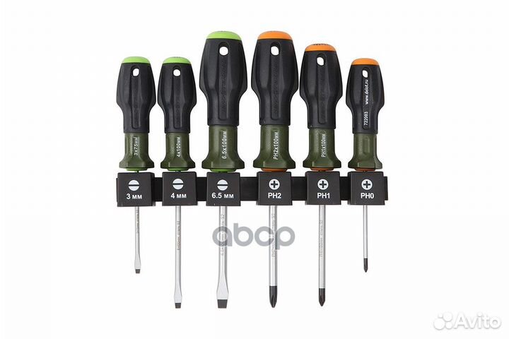 Набор отвёрток c трехкомпонентными рукоятками