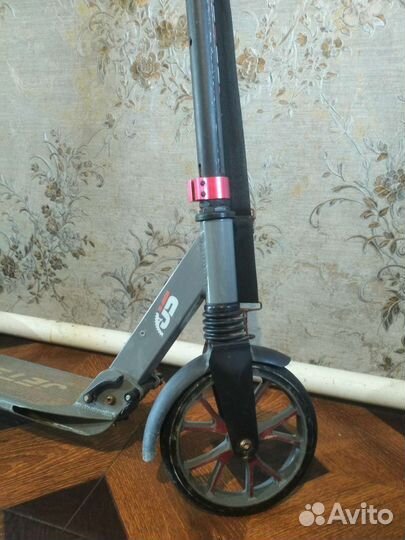 Трюковой самокат