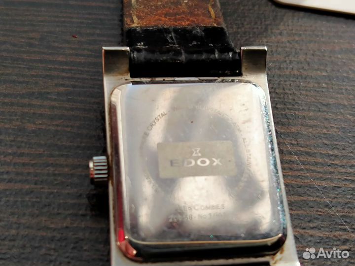 Швейцарские часы edox