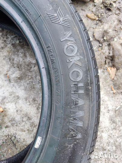 Yokohama BluEarth E70BZ 215/55 R17