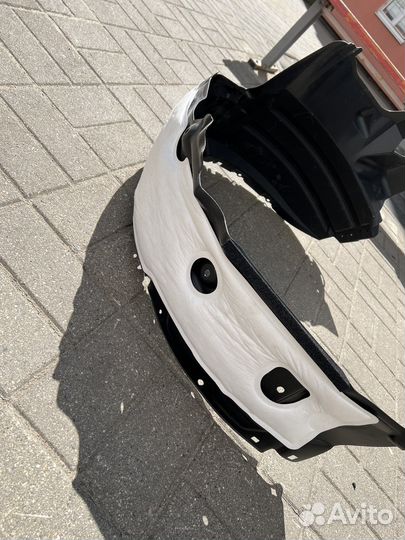 Подкрылок передний левый