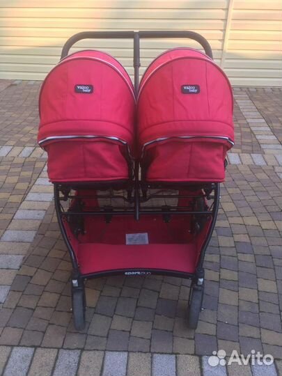 Коляска для двойни