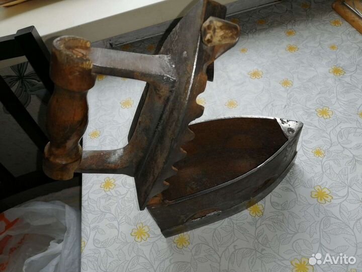 Старый утюг