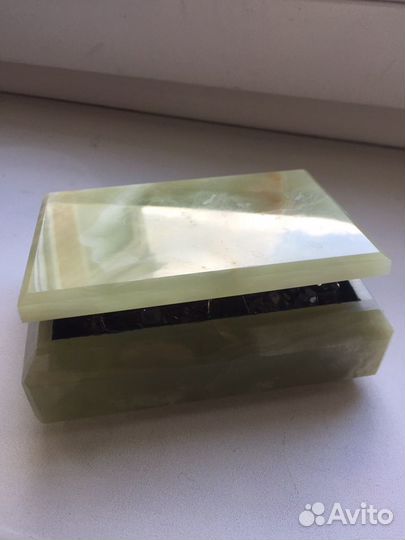 Шкатулка из оникса