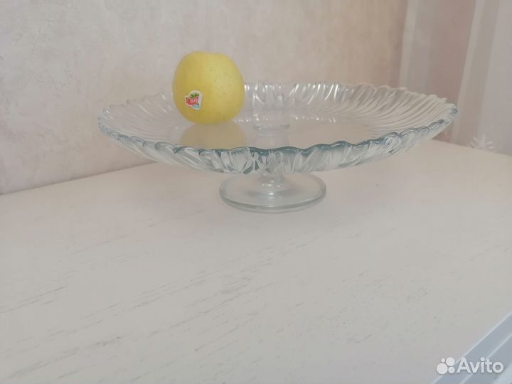 Блюдо для торта на ножке