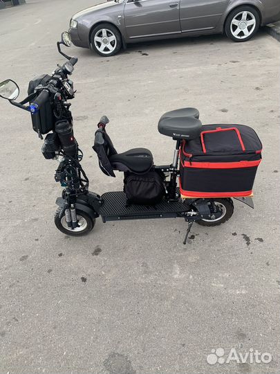 Эксклюзивный электросамокат