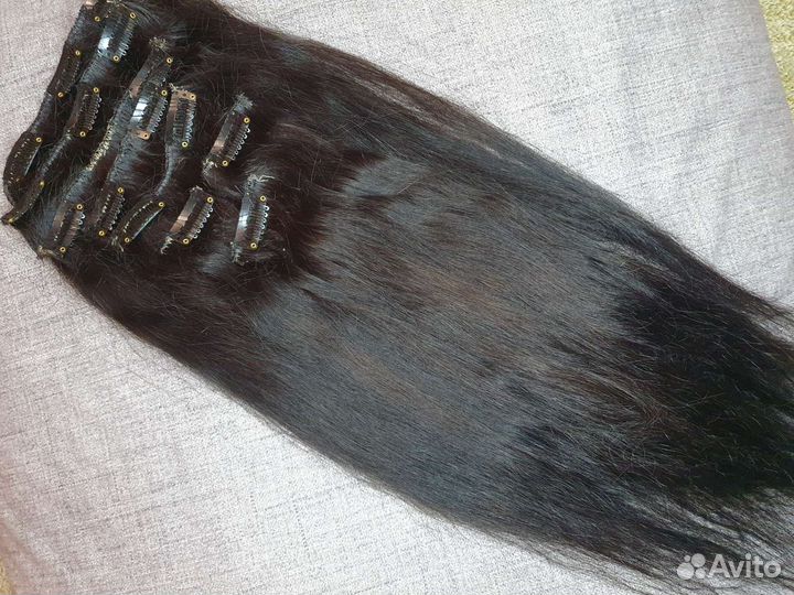 Натуральные волосы на заколках