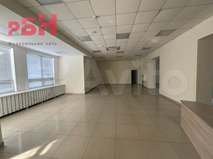 Помещение на первой линии, 175м2