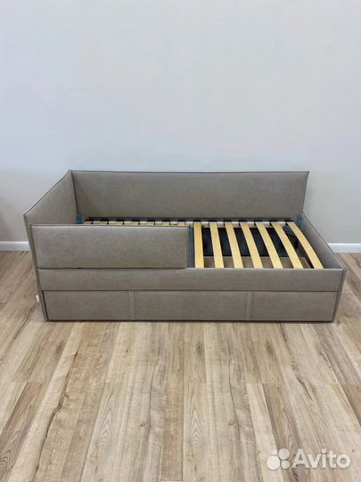 Детская кровать диван