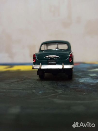Коллекционная модель автомобиля