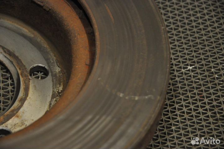 Диск тормозной (передний) land rover Discovery 3