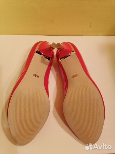 Обувь женская 36 размер