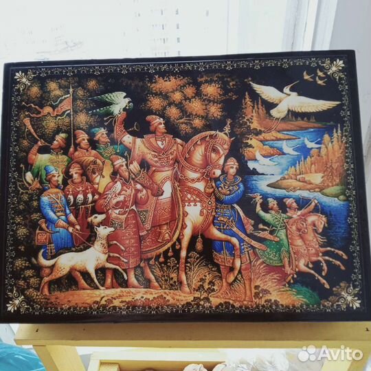 Деревянная шкатулка старинная