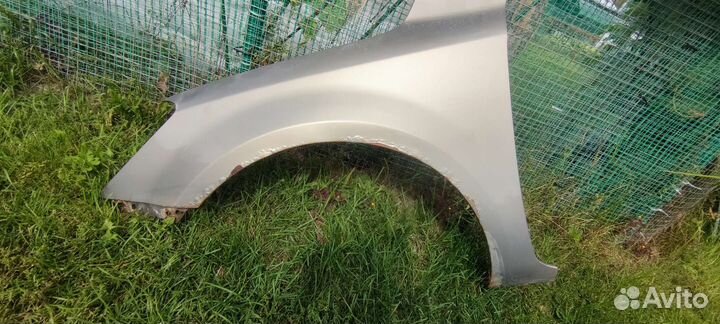 Переднее левое крыло kia ceed 2010