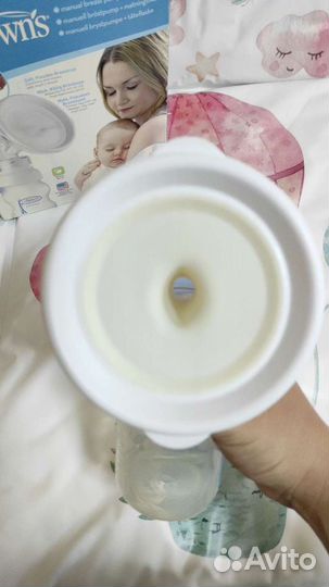 Молокоотсос Dr. Brown's в наборе с бутылочкой