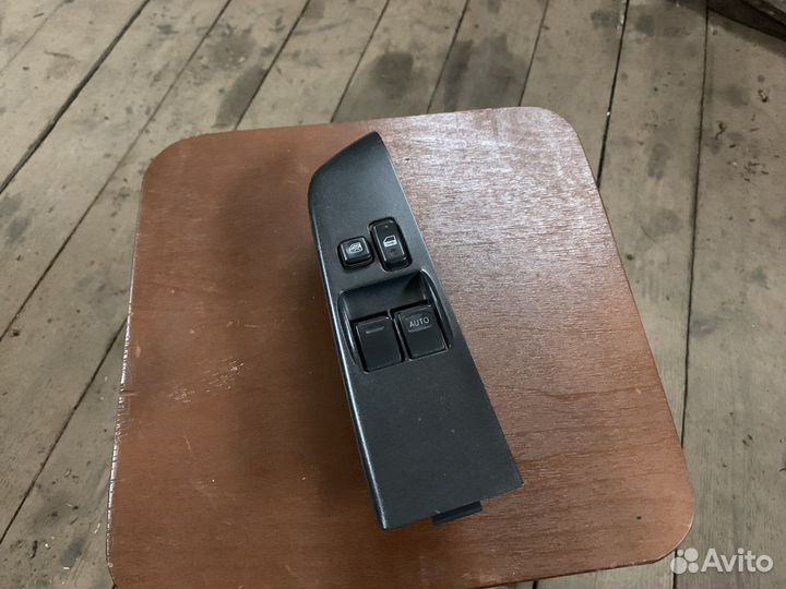 Блок стеклоподъемников toyota corolla II el51