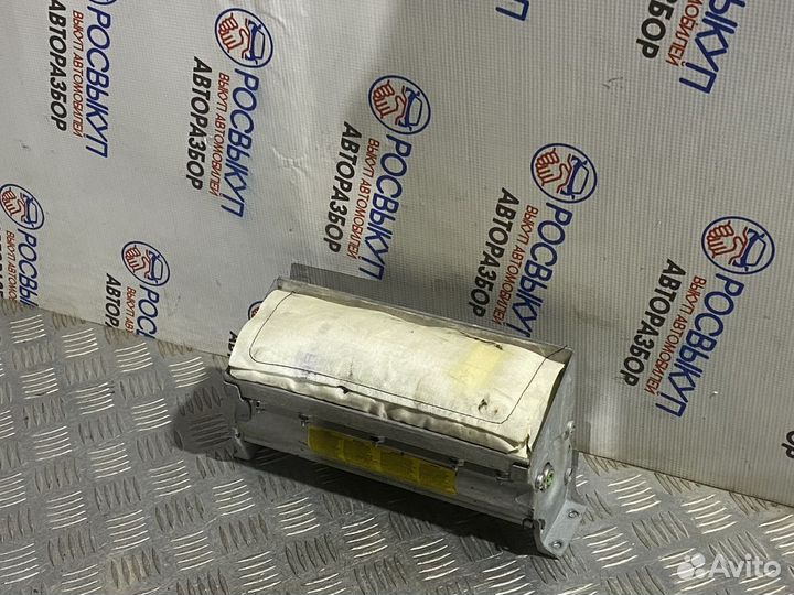 Подушка безопасности пассажирская (в торпедо) Merc