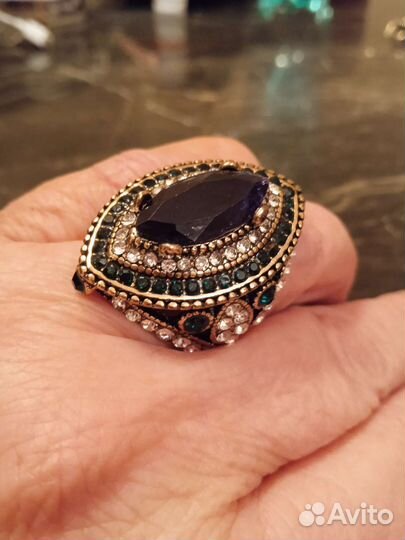 Комплект: кольцо и серьги