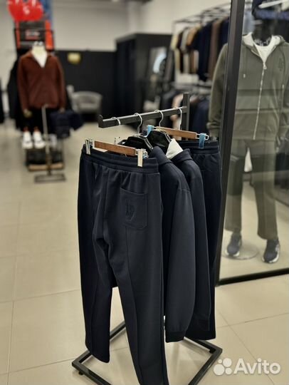 Спортивный костюм loro piana