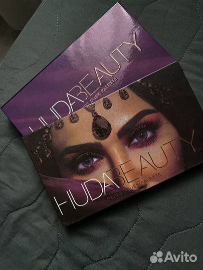 Палетка теней Huda Beauty desert dusk