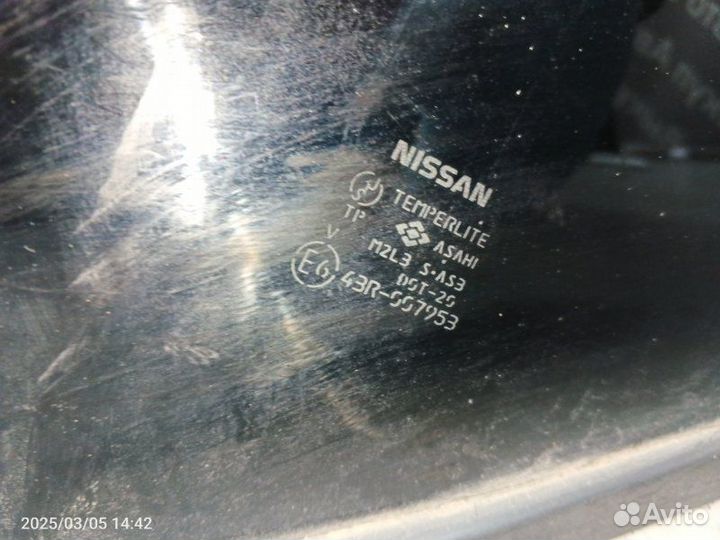 Форточка кузова задняя левая Renault Megane K4M