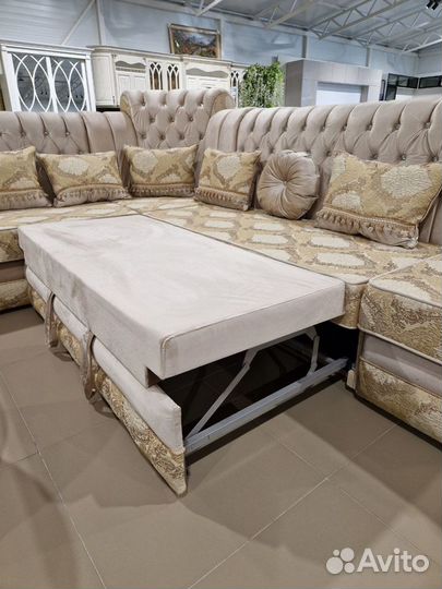 Угловой диван раскладной в комплекте Диана